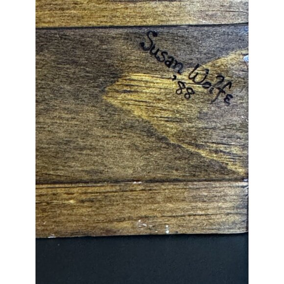 Vintage Hand-Painted Wooden Napkin Holder With Bunny & Sheep Design - Picture 7 of 13